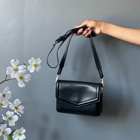 ALDO- Black structured crossbody bag - Picture 5 of 6